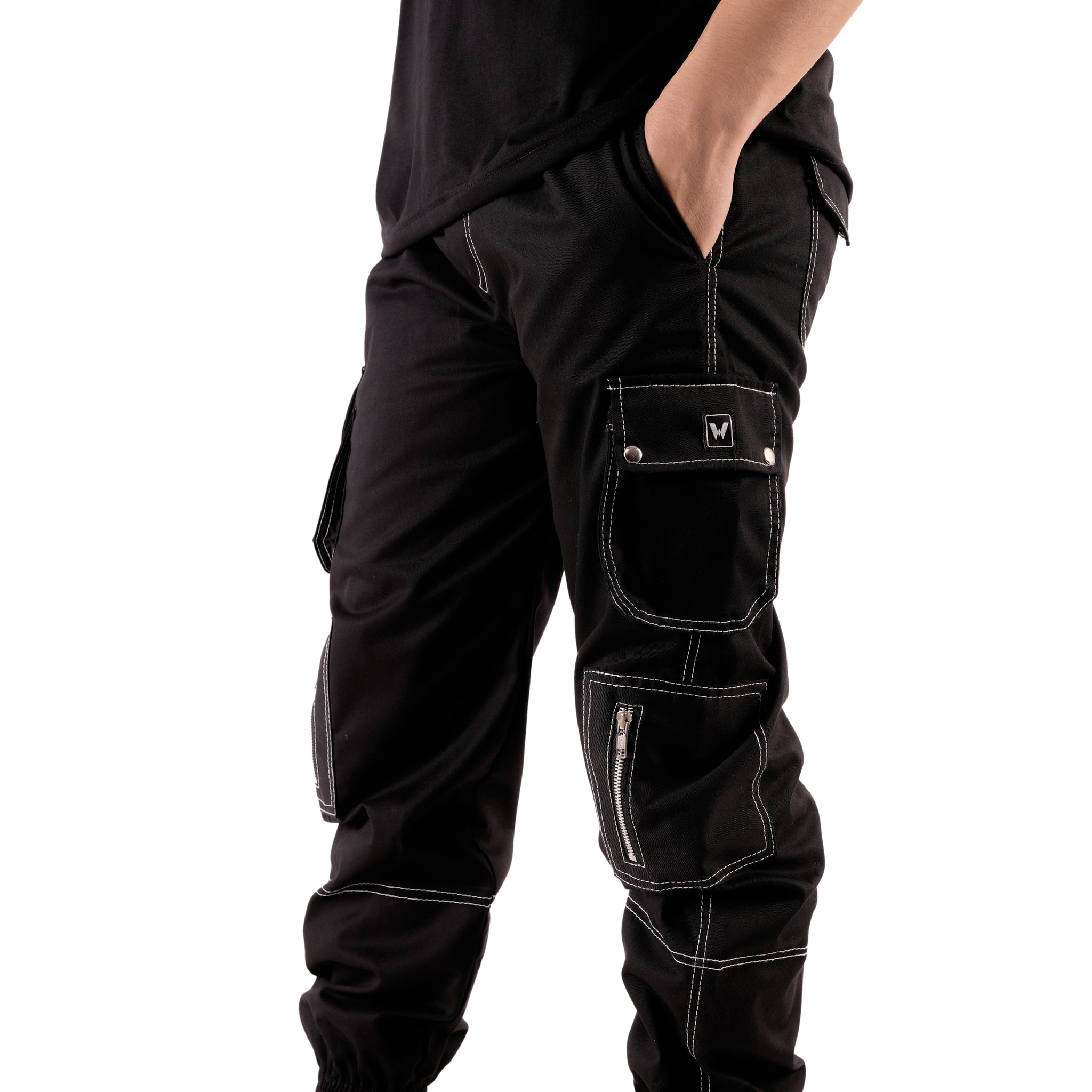 BLACK BAGGY FIT CARGO